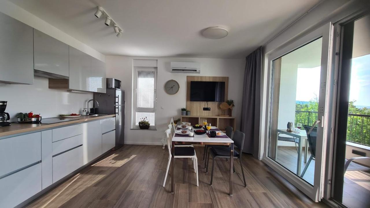 Primorka Oleander Apartment